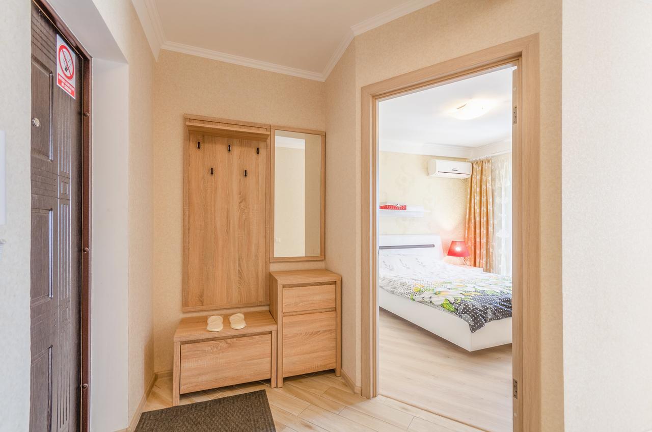 Artal Apartment On Obolonskyi Avenue 16A Kiev Exterior foto