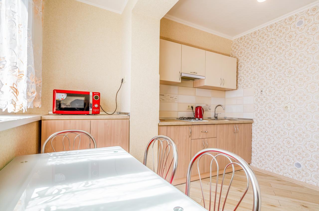 Artal Apartment On Obolonskyi Avenue 16A Kiev Exterior foto